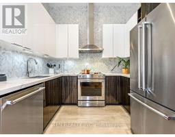 M5 - 20 Shore Breeze Drive, Toronto (Mimico), Ca