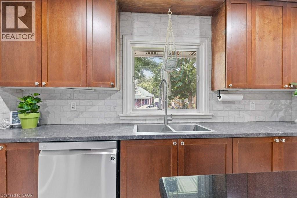 208 King Street, Atwood, Ontario  N0G 1B0 - Photo 6 - 40762306