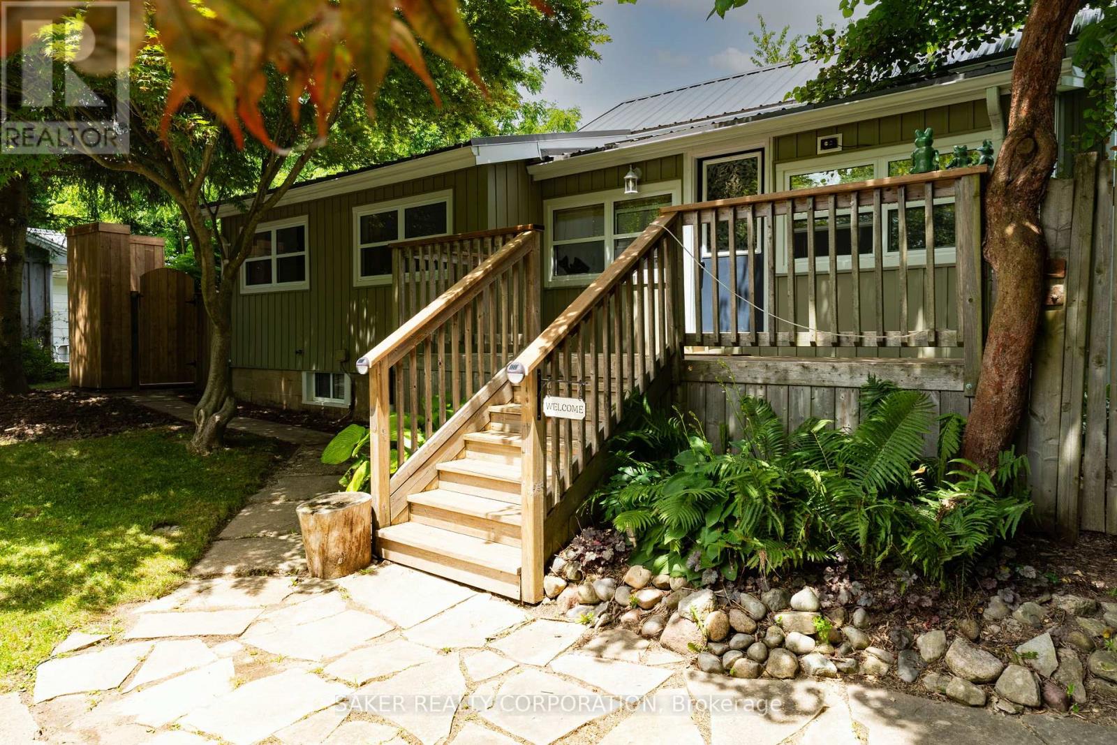 335d George Street, Central Elgin, Ontario  N5L 1C6 - Photo 2 - X12360793