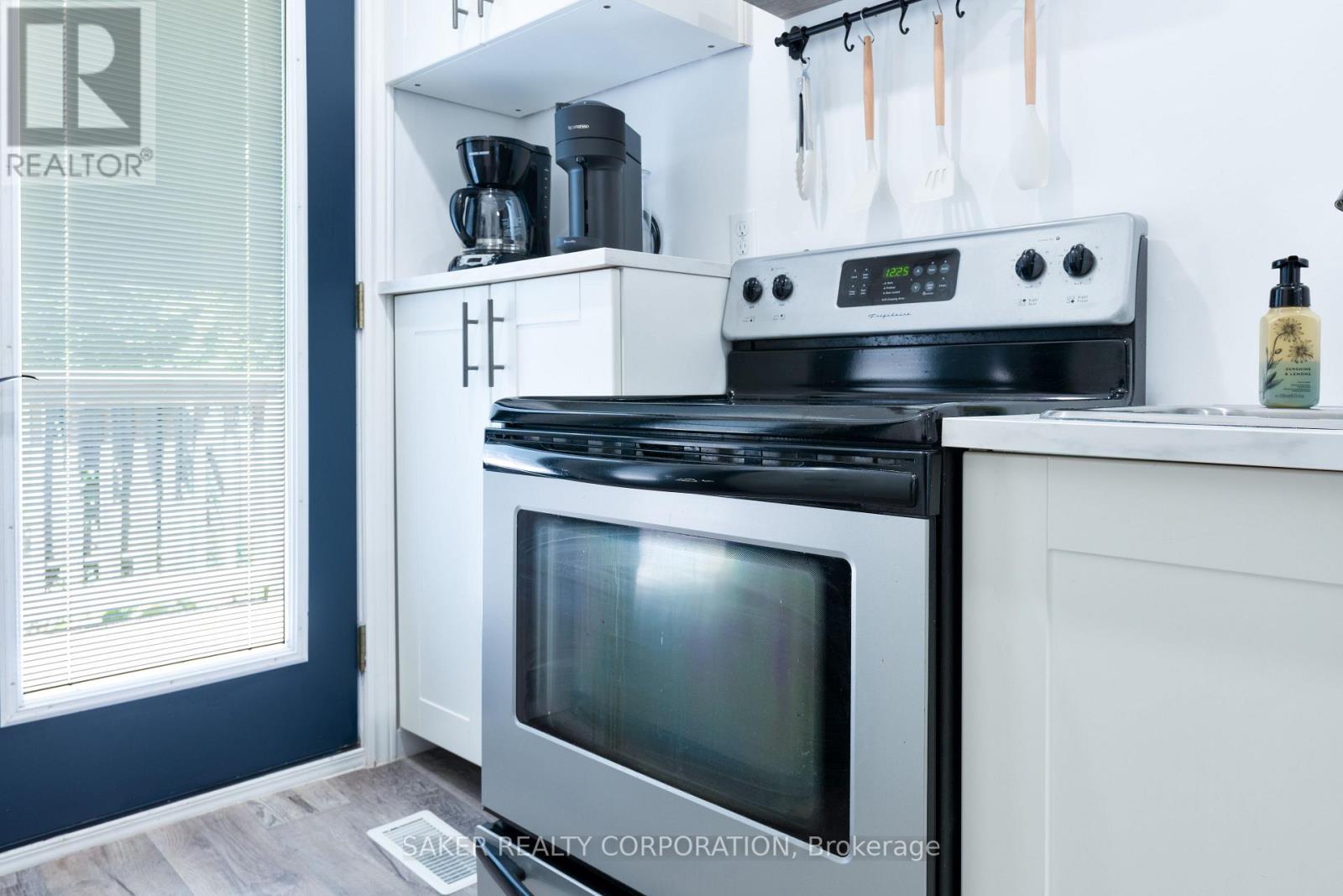 335d George Street, Central Elgin, Ontario  N5L 1C6 - Photo 29 - X12360793