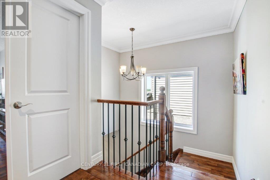 1744 Cherrywood Trail, London North, Ontario  N6H 0E2 - Photo 16 - X12360796