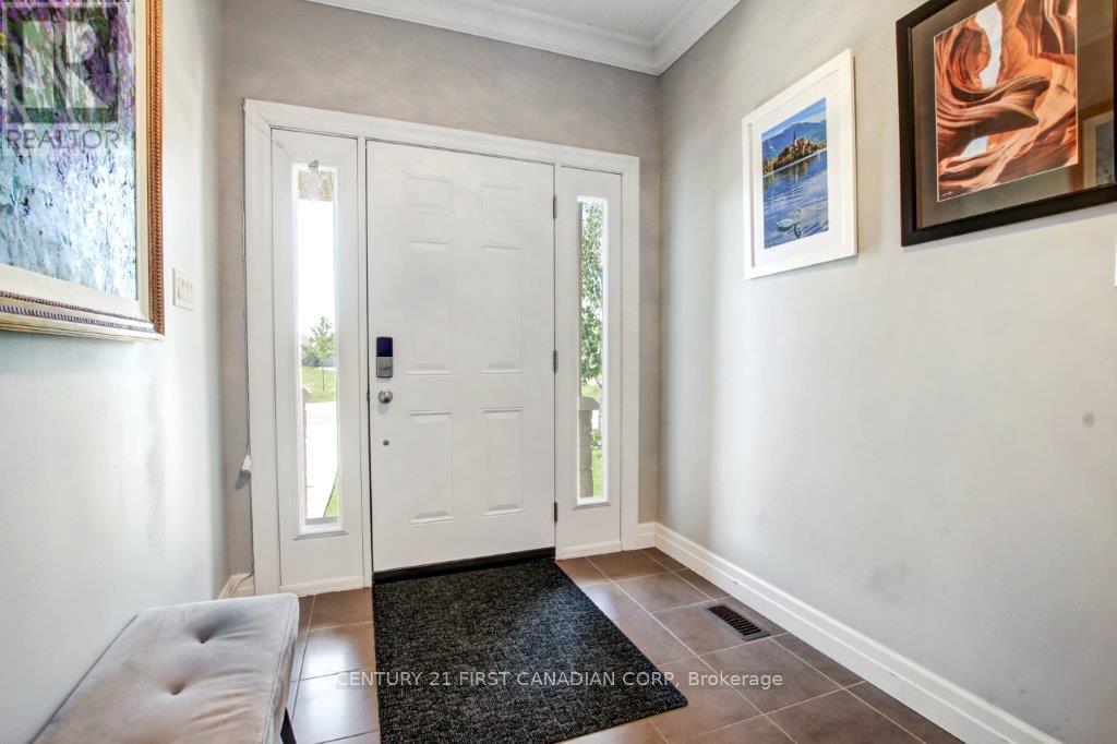 1744 Cherrywood Trail, London North, Ontario  N6H 0E2 - Photo 2 - X12360796