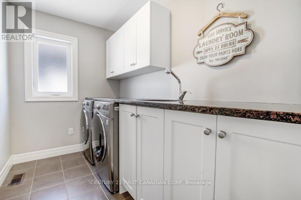 1744 Cherrywood Trail, London North, Ontario  N6H 0E2 - Photo 25 - X12360796