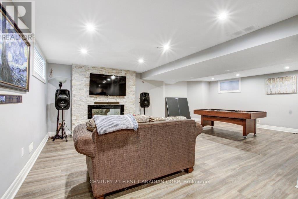 1744 Cherrywood Trail, London North, Ontario  N6H 0E2 - Photo 27 - X12360796
