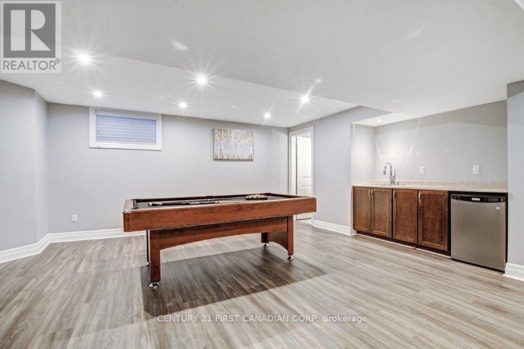 1744 Cherrywood Trail, London North, Ontario  N6H 0E2 - Photo 28 - X12360796