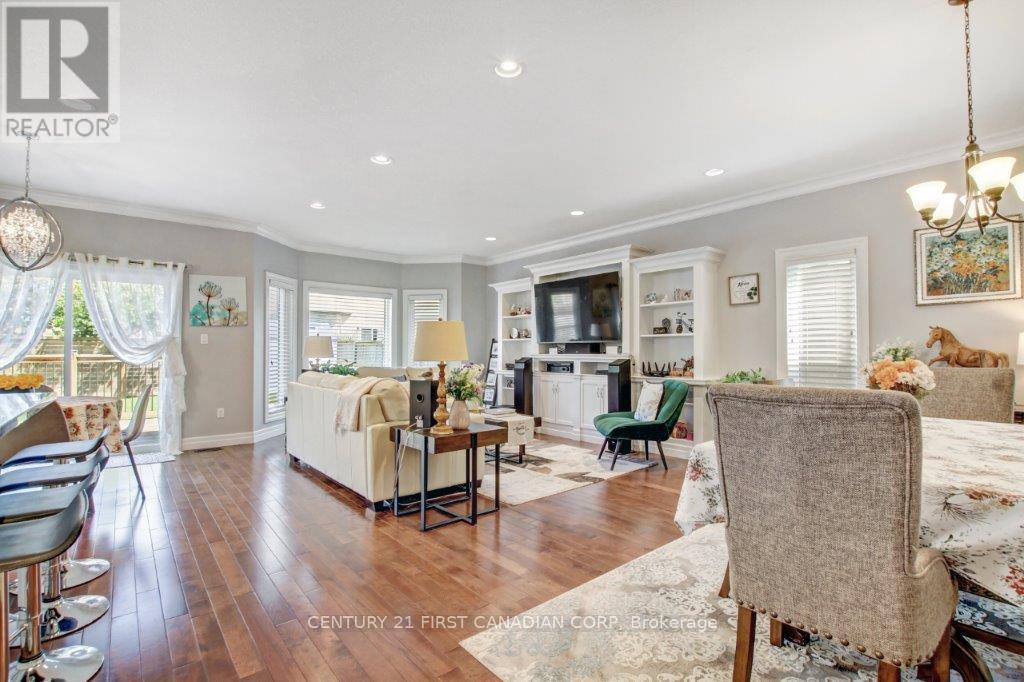1744 Cherrywood Trail, London North, Ontario  N6H 0E2 - Photo 6 - X12360796