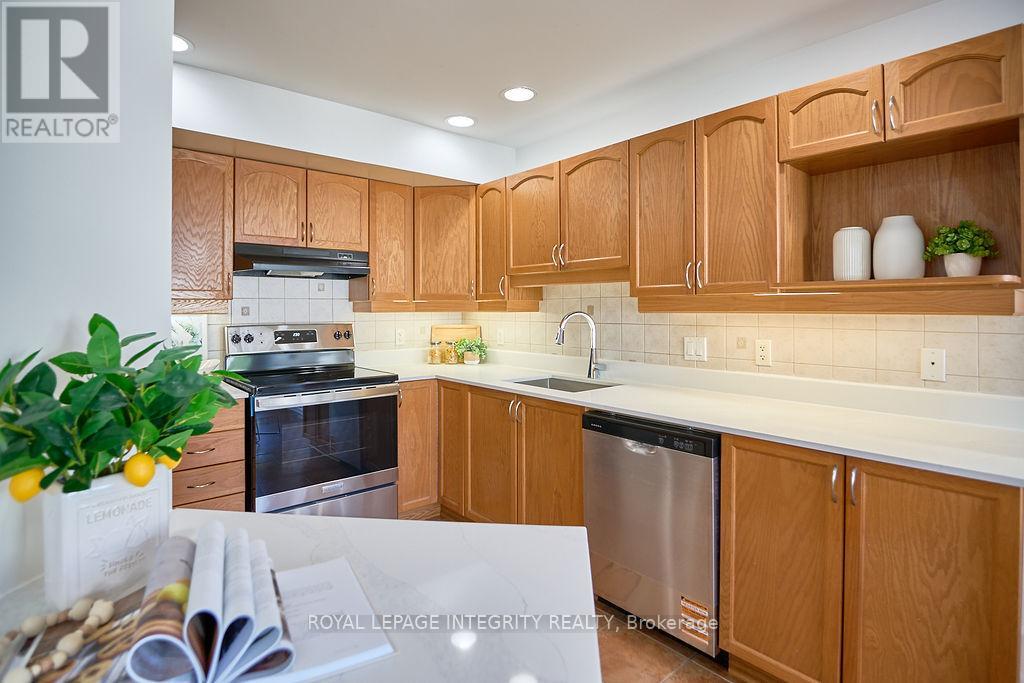 7 Dunn Street, Ottawa, Ontario  K2K 3J8 - Photo 29 - X12360797