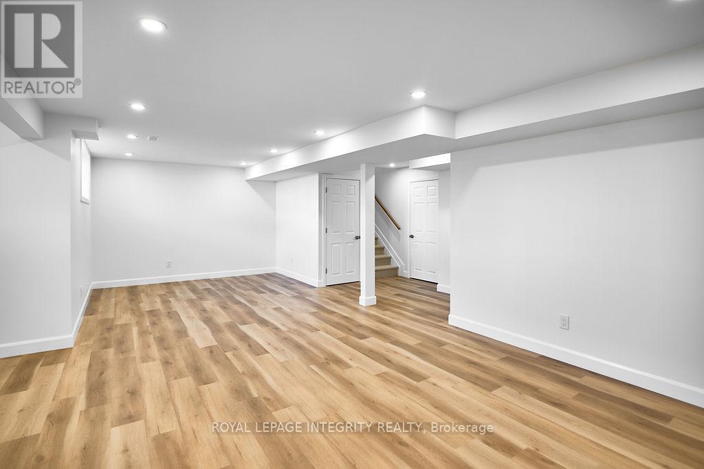 7 Dunn Street, Ottawa, Ontario  K2K 3J8 - Photo 44 - X12360797
