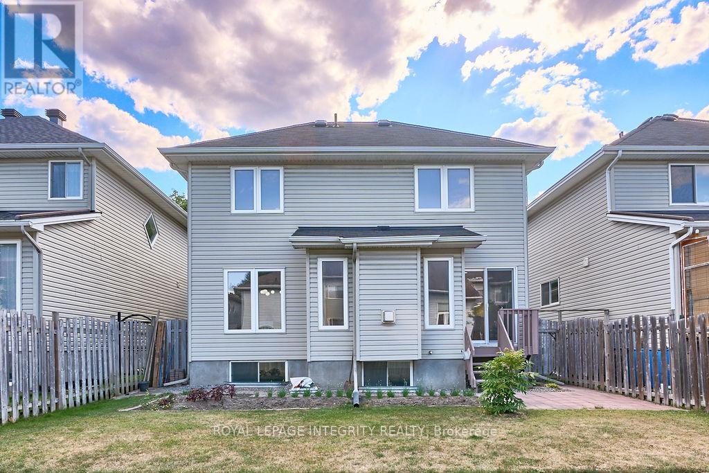 7 Dunn Street, Ottawa, Ontario  K2K 3J8 - Photo 46 - X12360797