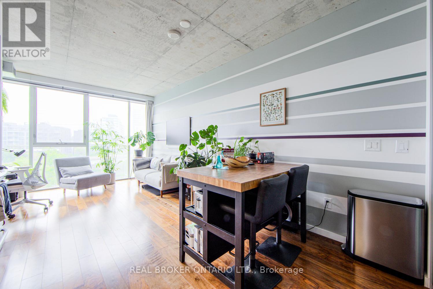 423 - 32 Trolley Crescent, Toronto, Ontario  M5A 0E8 - Photo 3 - C12360768