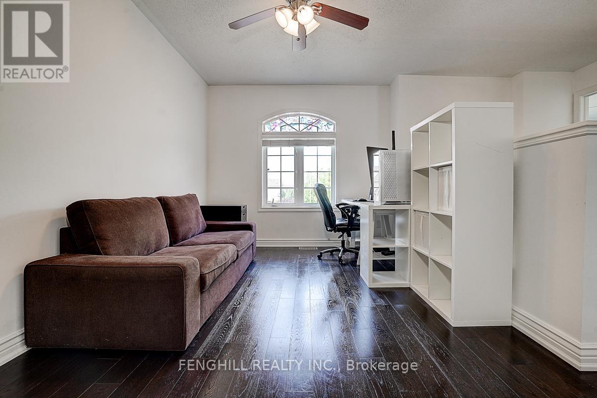 23 Vellore Woods Boulevard, Vaughan (Vellore Village), Ontario  L4H 1Y6 - Photo 12 - N12360798