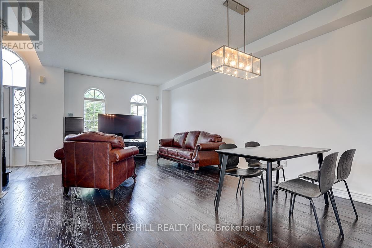 23 Vellore Woods Boulevard, Vaughan (Vellore Village), Ontario  L4H 1Y6 - Photo 6 - N12360798