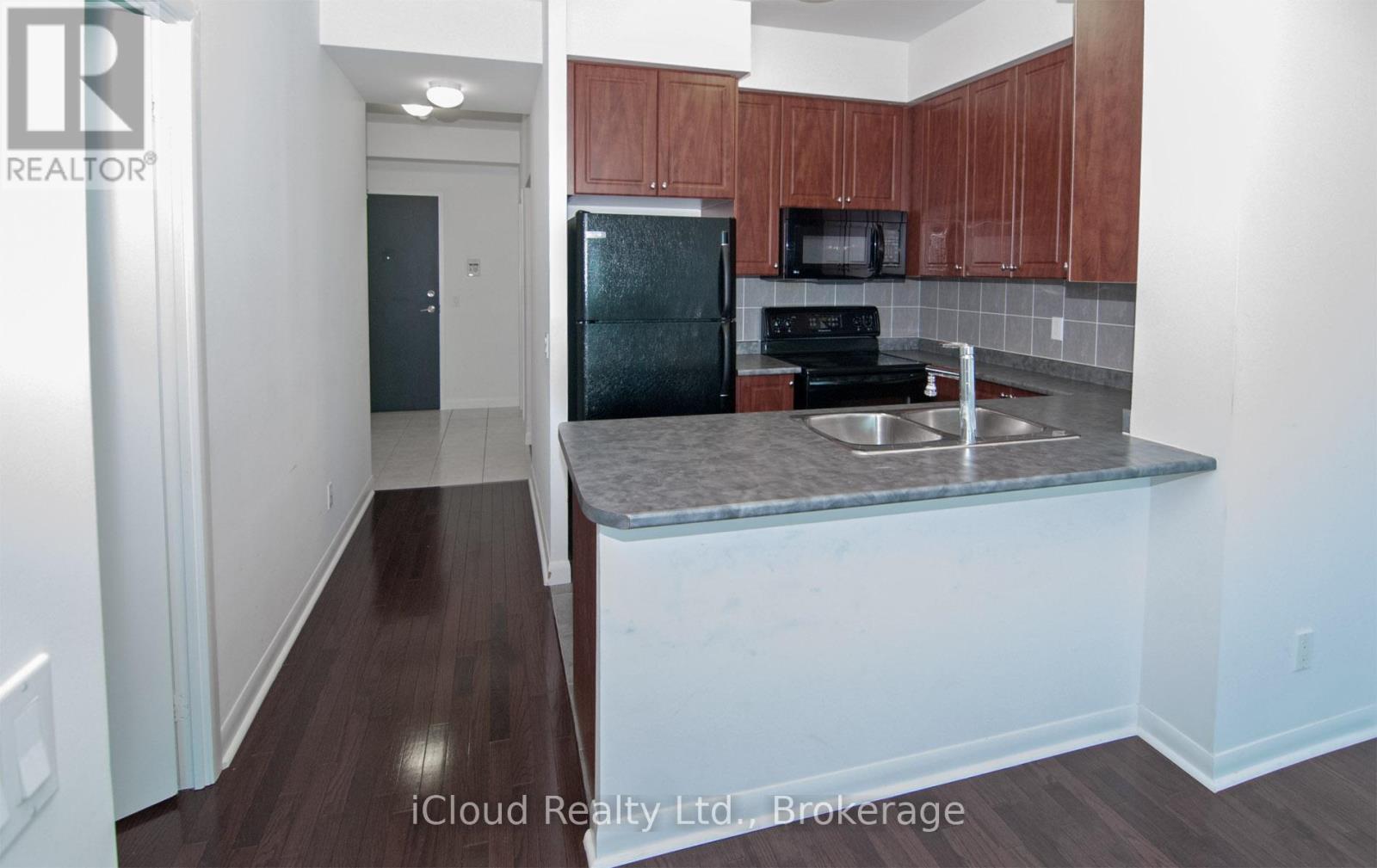 207 - 225 Sherway Gardens Road, Toronto, Ontario  M9C 0A3 - Photo 3 - W12360785