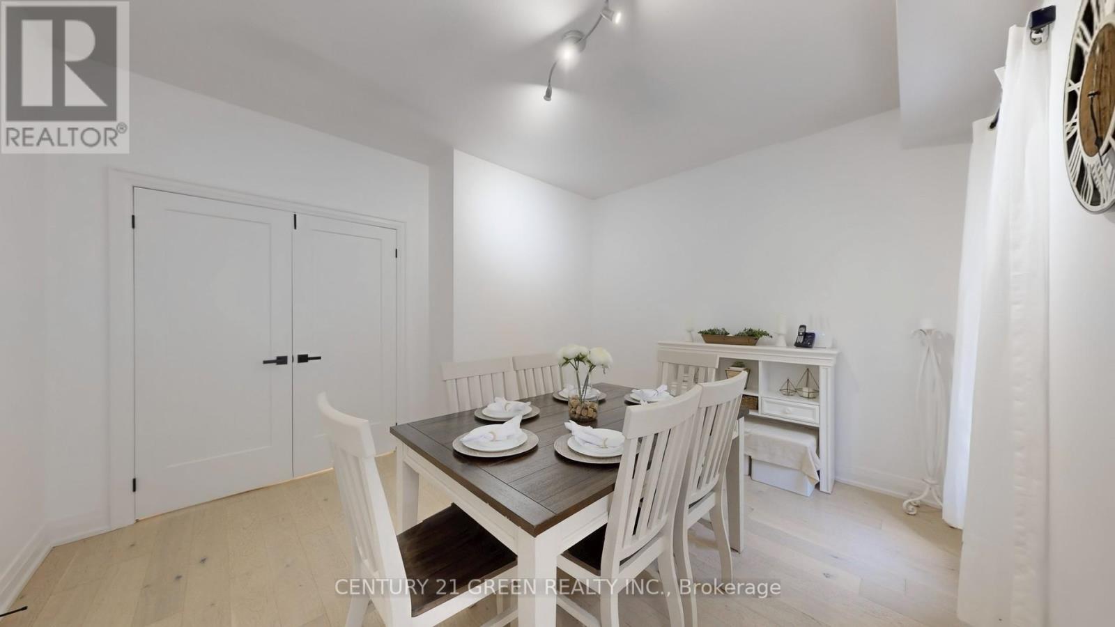 53 Abbey Road, Orangeville, Ontario  L9W 5E3 - Photo 20 - W12360802