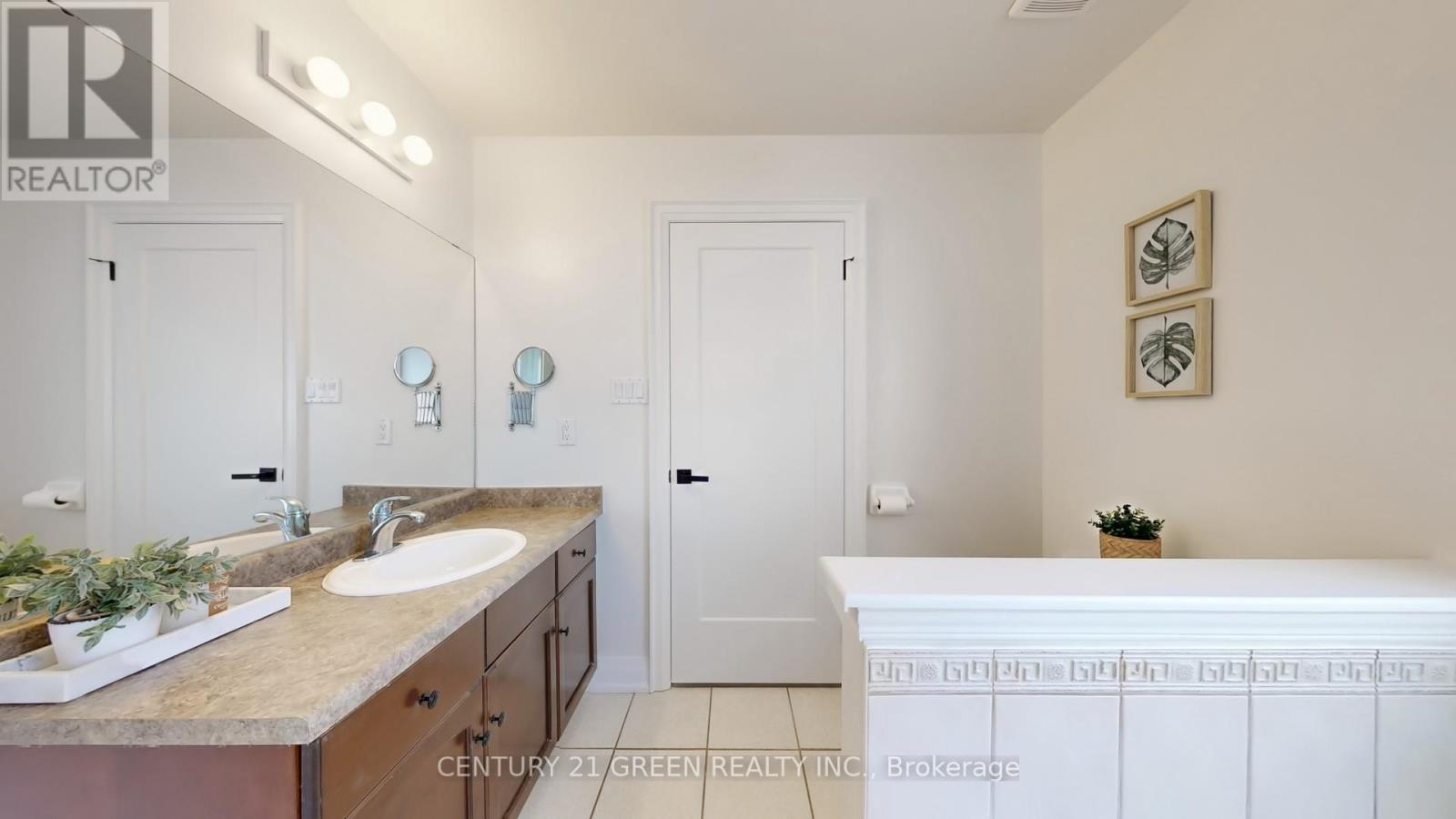 53 Abbey Road, Orangeville, Ontario  L9W 5E3 - Photo 30 - W12360802