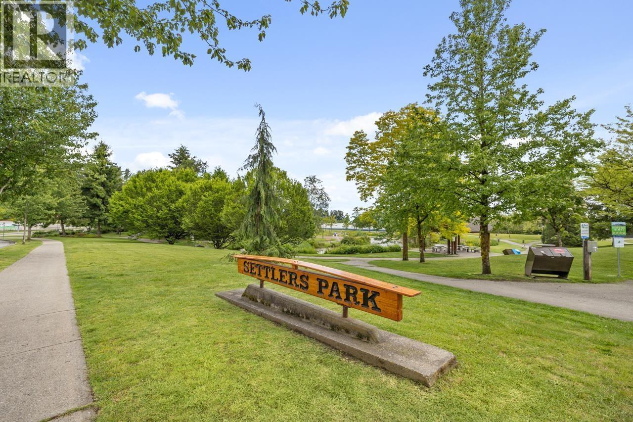 1207 CONFEDERATION DR, Port Coquitlam, British Columbia