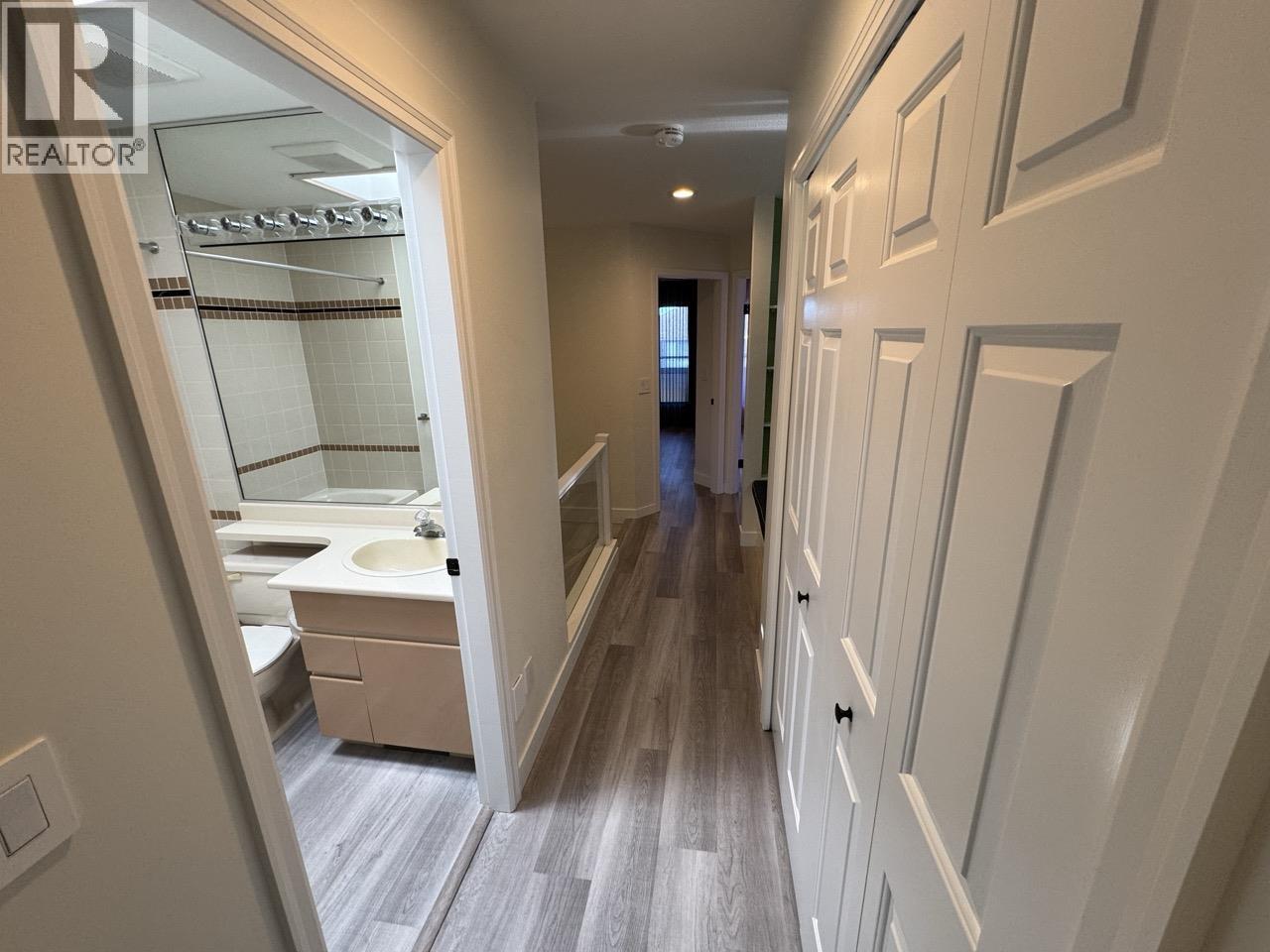 1207 Confederation Dr, Port Coquitlam, British Columbia  V3C 6B8 - Photo 12 - R3039914