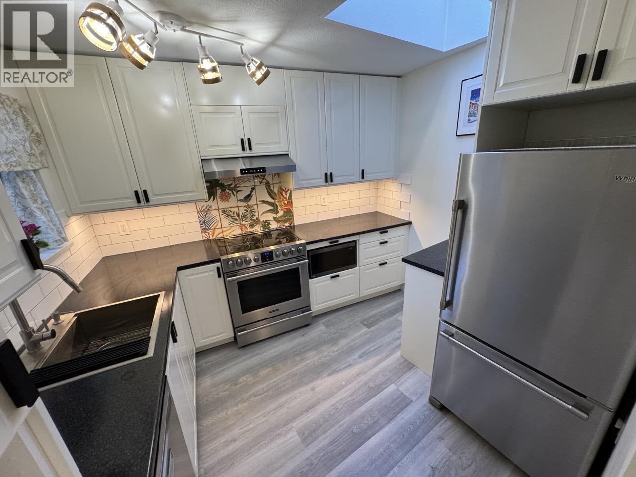 1207 Confederation Dr, Port Coquitlam, British Columbia  V3C 6B8 - Photo 37 - R3039914