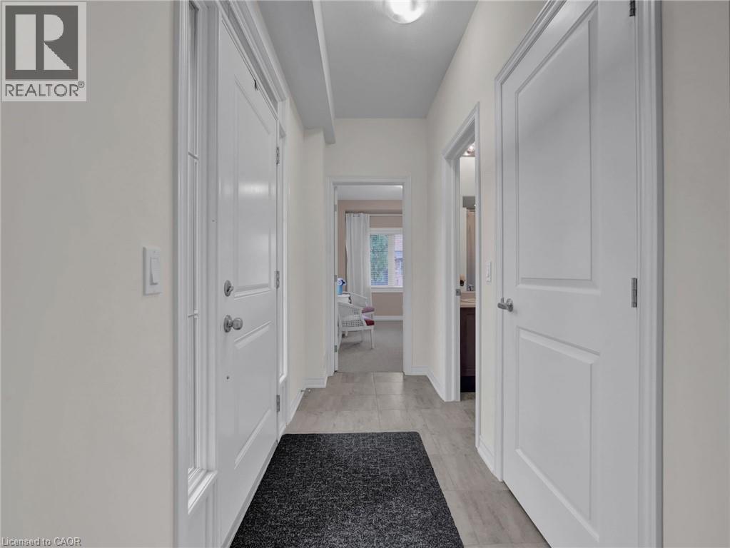 101 Mallard Trail, Waterdown, Ontario  L8B 1W5 - Photo 5 - 40762269