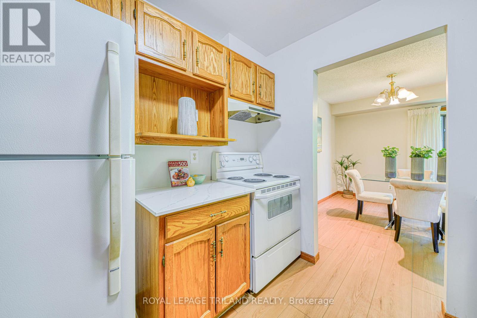206 - 4 Albert Street, Cambridge, Ontario  N1R 3M4 - Photo 10 - X12360883