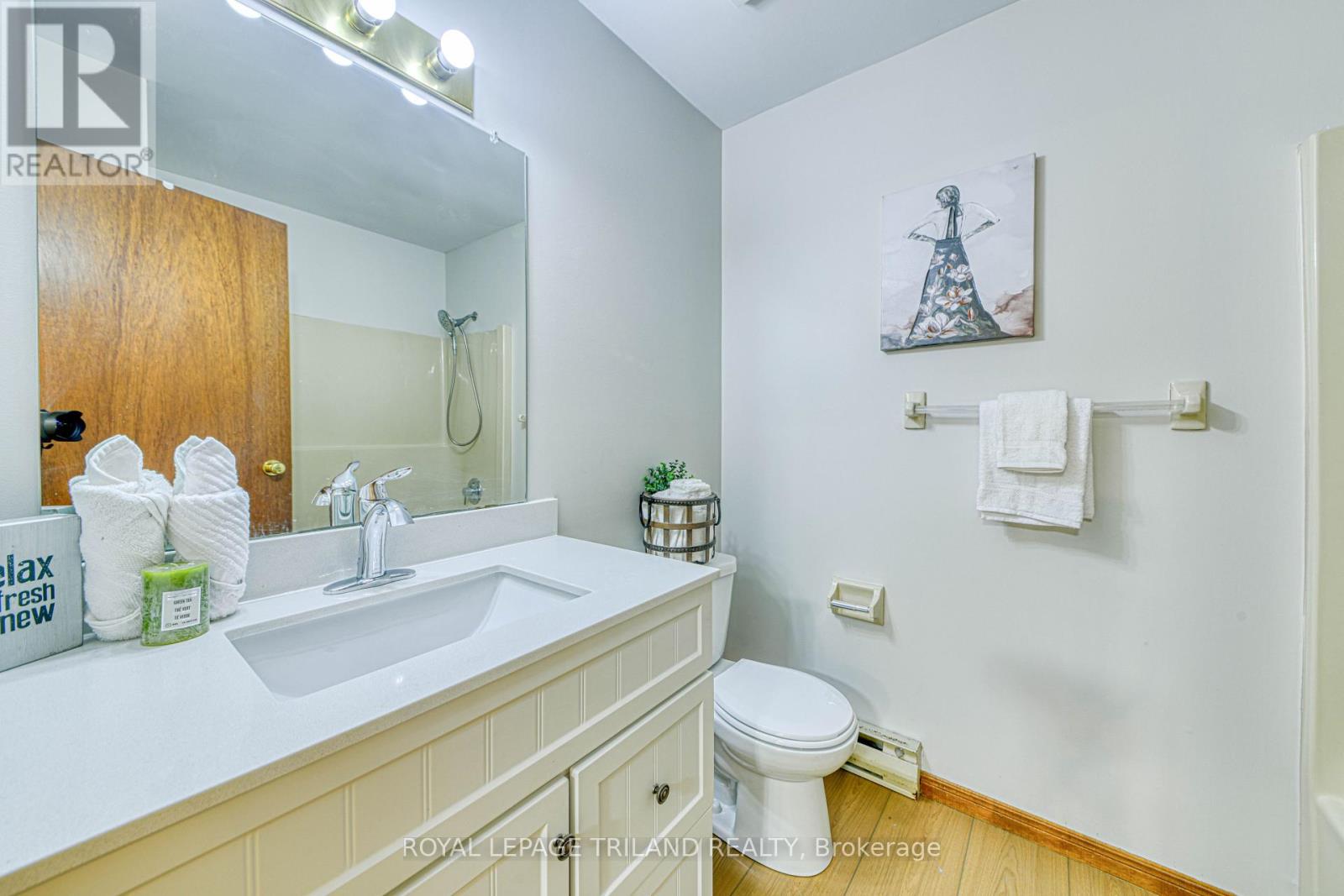 206 - 4 Albert Street, Cambridge, Ontario  N1R 3M4 - Photo 11 - X12360883