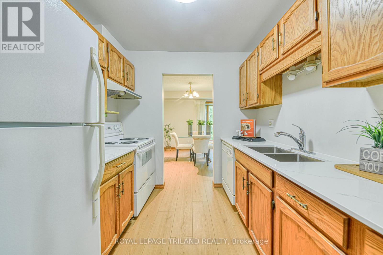 206 - 4 Albert Street, Cambridge, Ontario  N1R 3M4 - Photo 8 - X12360883