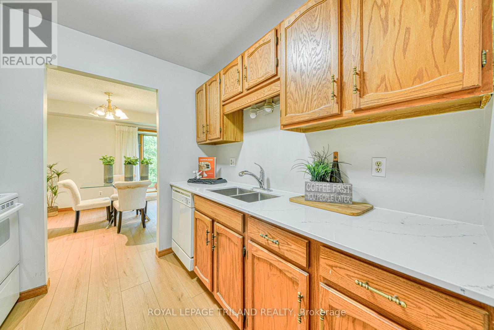 206 - 4 Albert Street, Cambridge, Ontario  N1R 3M4 - Photo 9 - X12360883