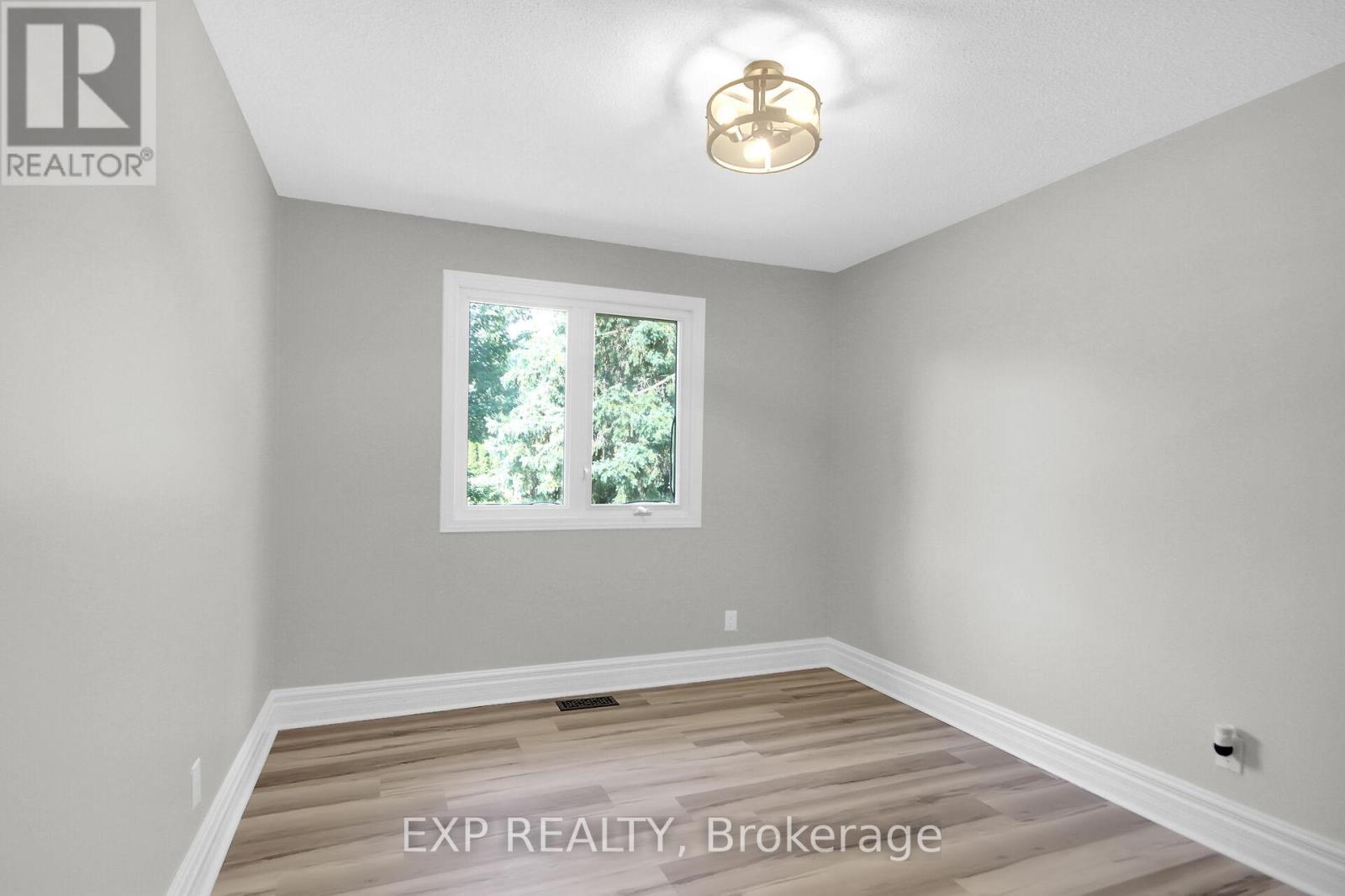1083 Eadie Road, Russell, Ontario  K4R 1E5 - Photo 11 - X12360830