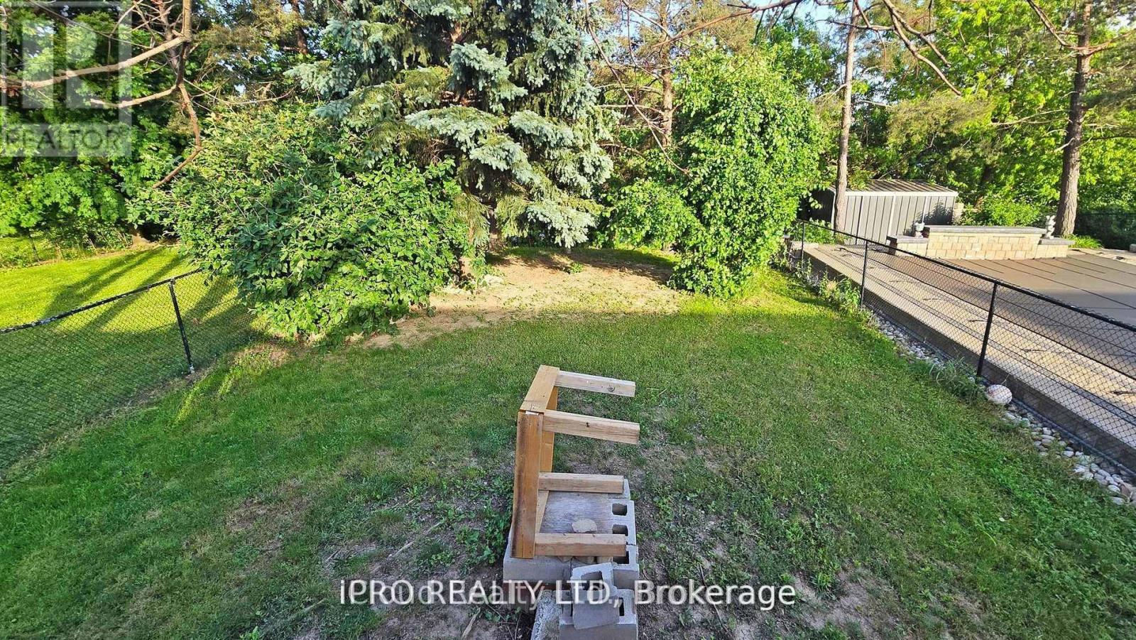 32 Dafoe Crescent, Brampton (Fletcher's West), Ontario  L6Y 2L2 - Photo 33 - W12360818