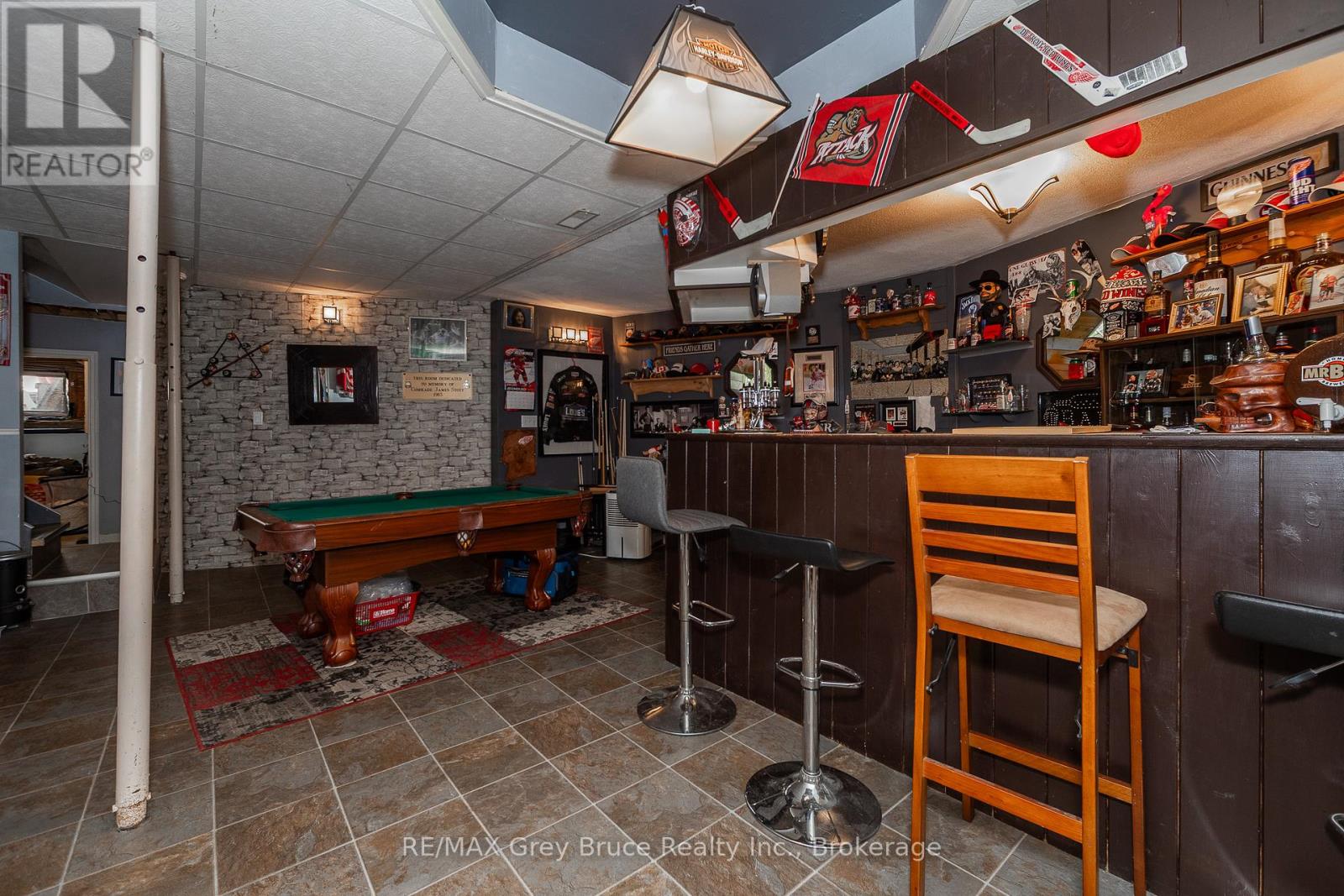 201 Division Street, Georgian Bluffs, Ontario  N0H 2K0 - Photo 26 - X12360870