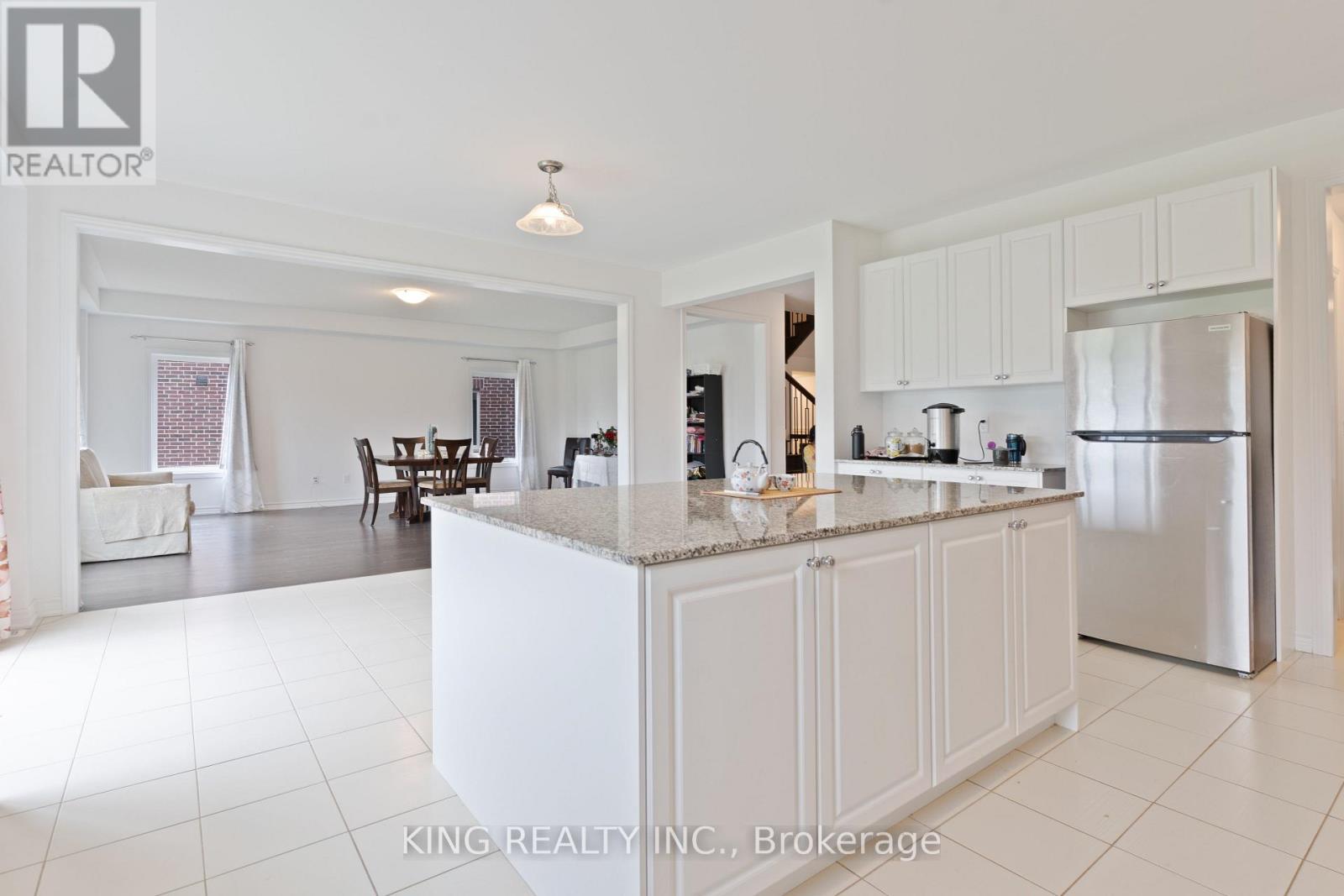 373 Russell Street, Southgate, Ontario  N0C 1B1 - Photo 11 - X12360819