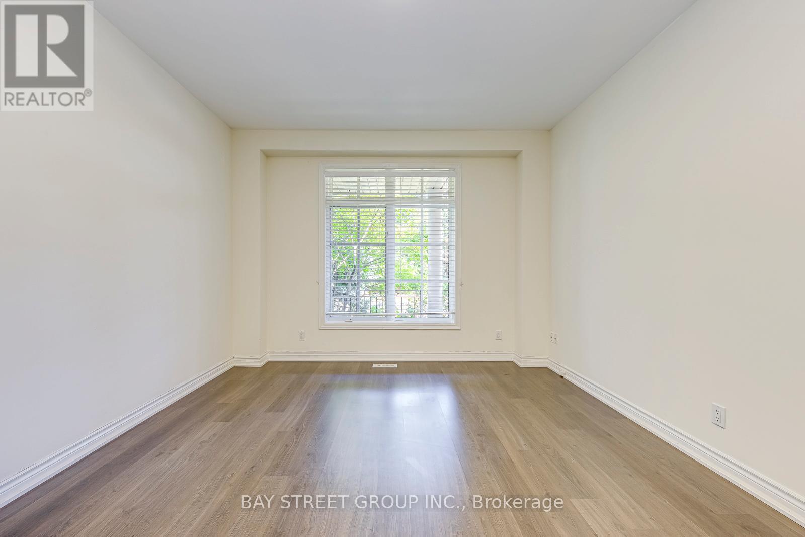2273 Woodfield Road, Oakville, Ontario  L6H 6Y8 - Photo 23 - W12358783