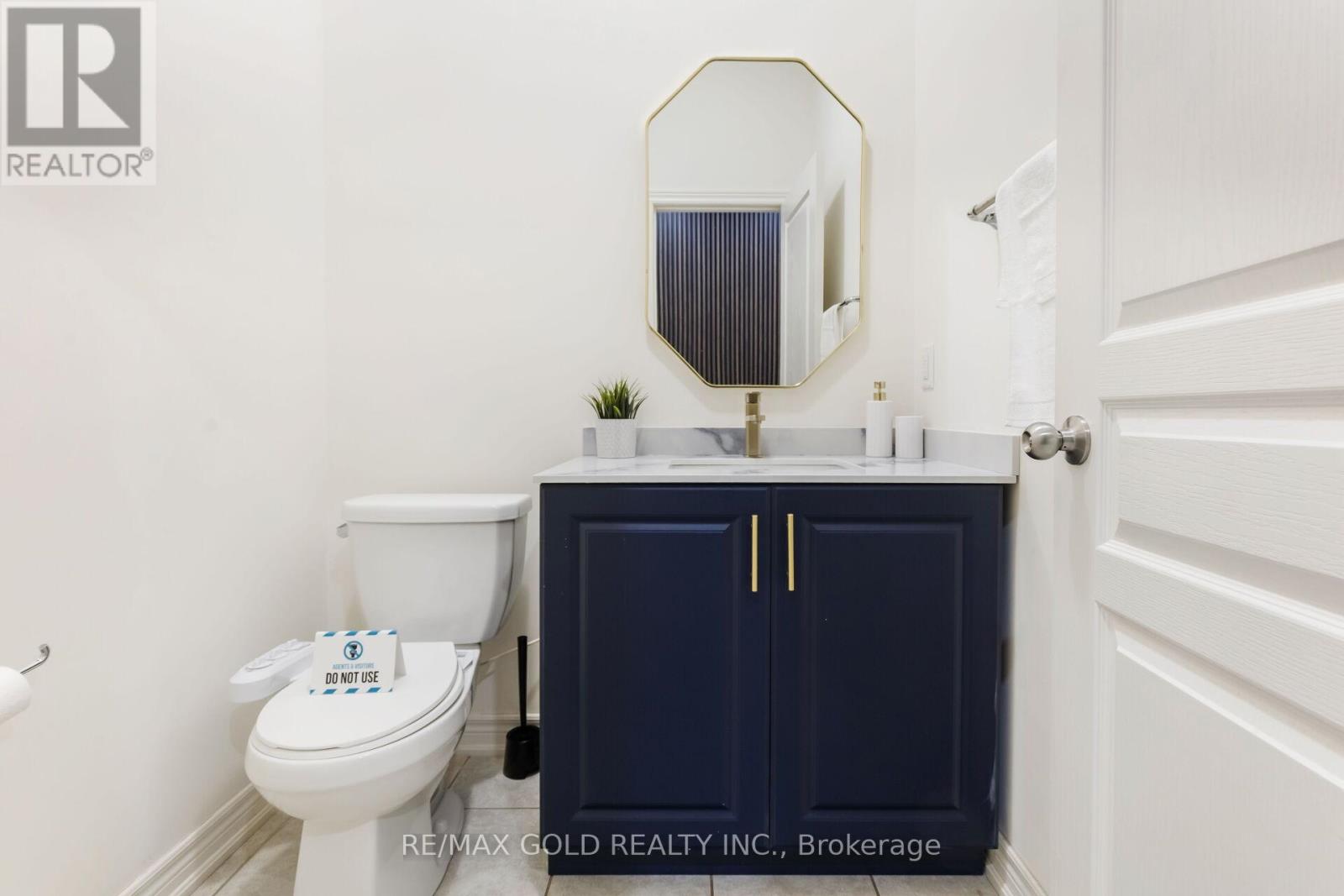 86 Humberstone Crescent, Brampton, Ontario  L7A 4C1 - Photo 15 - W12344514