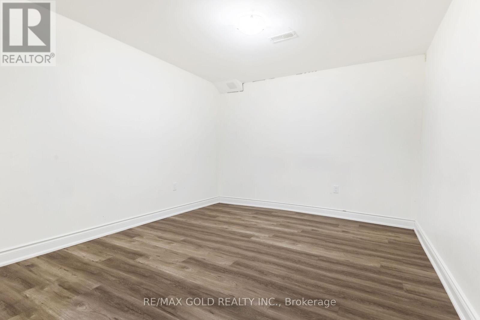 86 Humberstone Crescent, Brampton, Ontario  L7A 4C1 - Photo 37 - W12344514