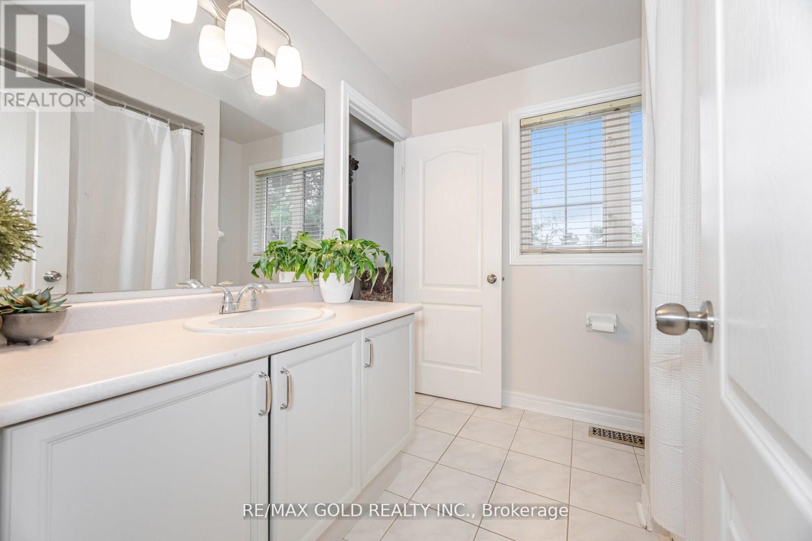 14 Martineau Road, Brampton (Bram East), Ontario  L6P 1H2 - Photo 24 - W12354671