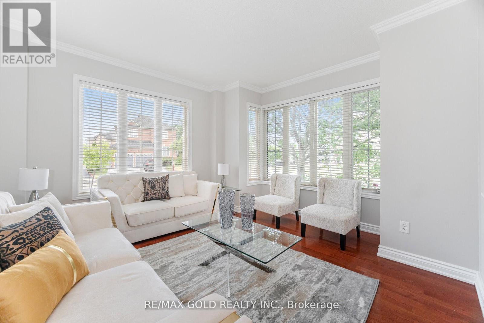 14 Martineau Road, Brampton (Bram East), Ontario  L6P 1H2 - Photo 6 - W12354671