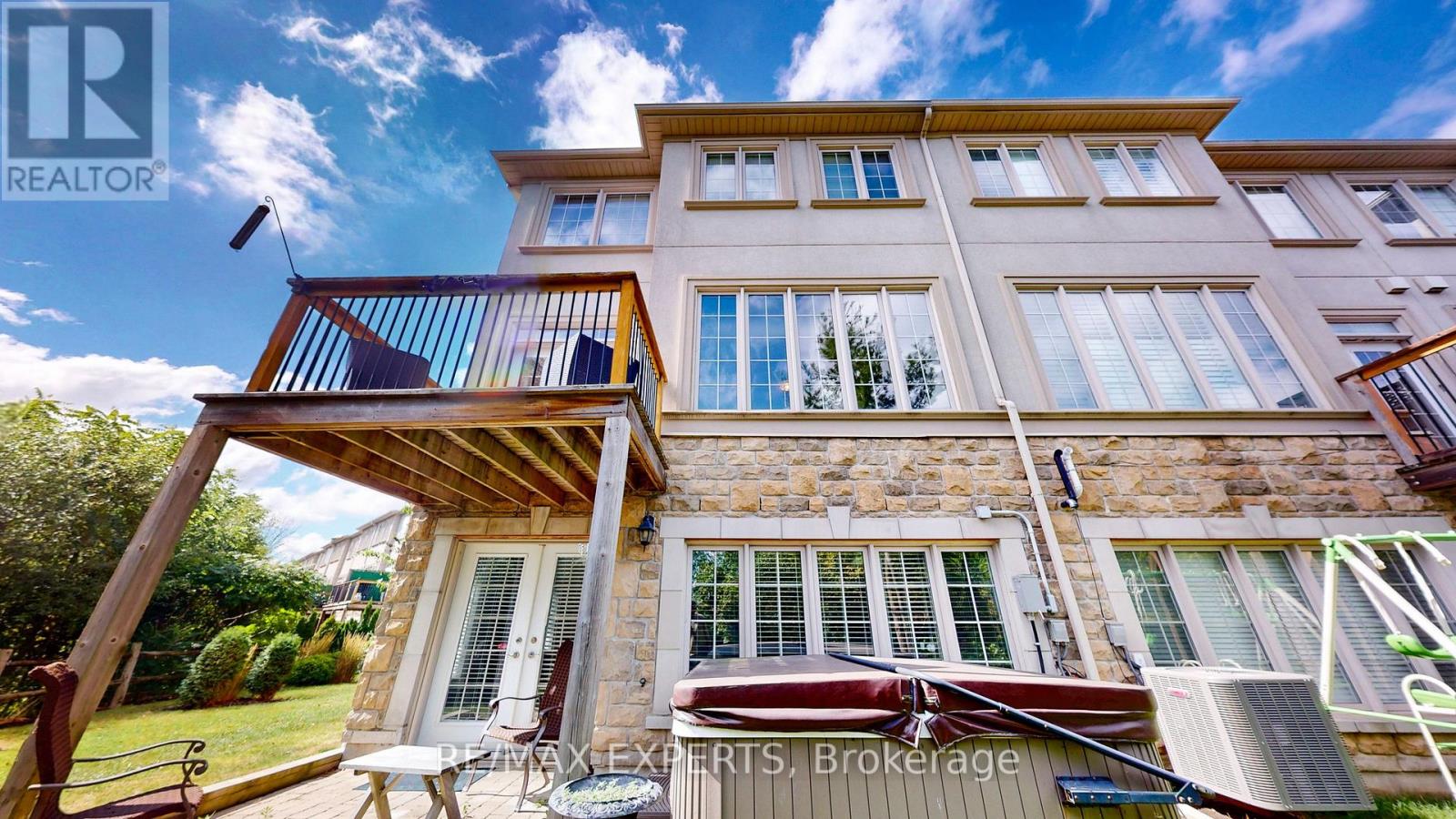 110 Rolling Hills Lane, Caledon, Ontario  L7E 1T8 - Photo 39 - W12360834