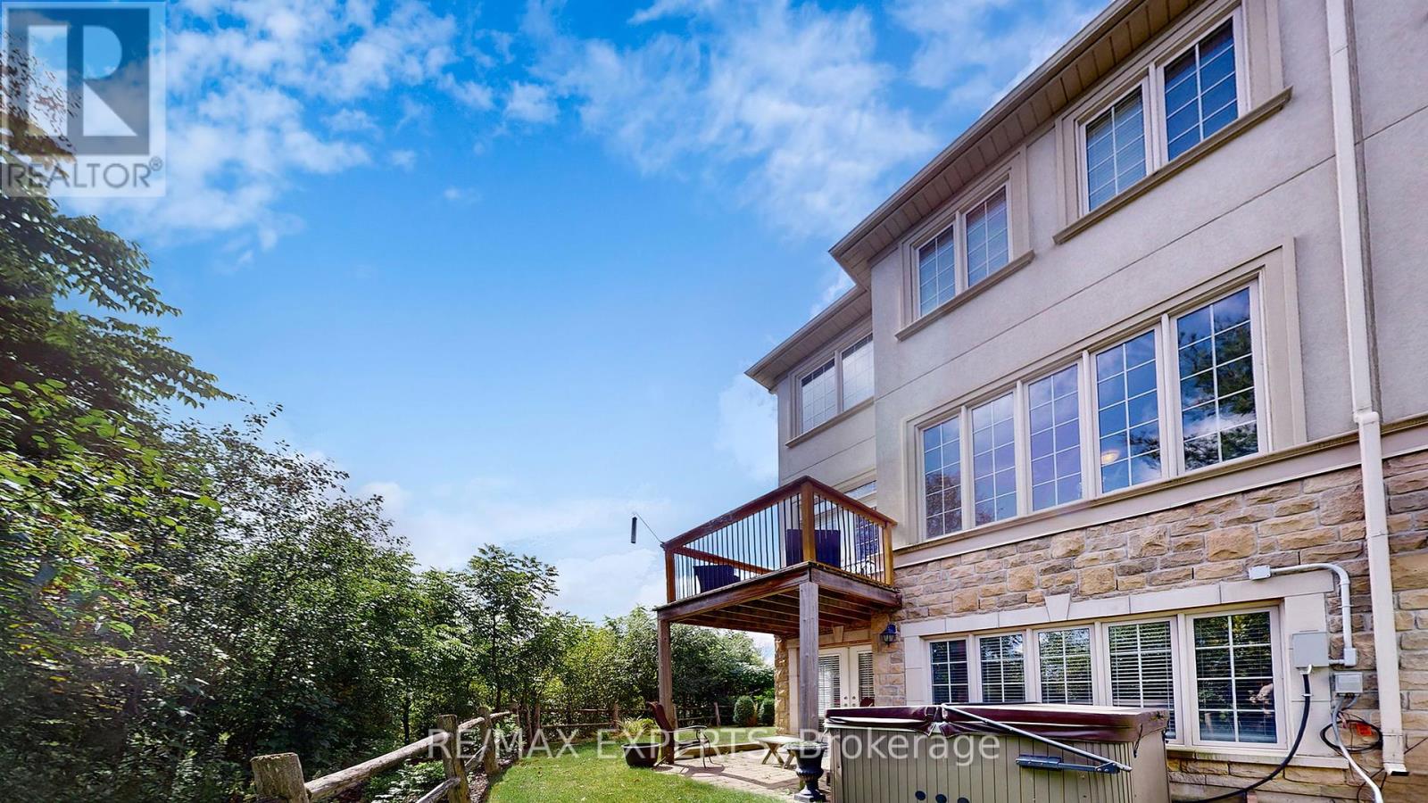 110 Rolling Hills Lane, Caledon, Ontario  L7E 1T8 - Photo 40 - W12360834