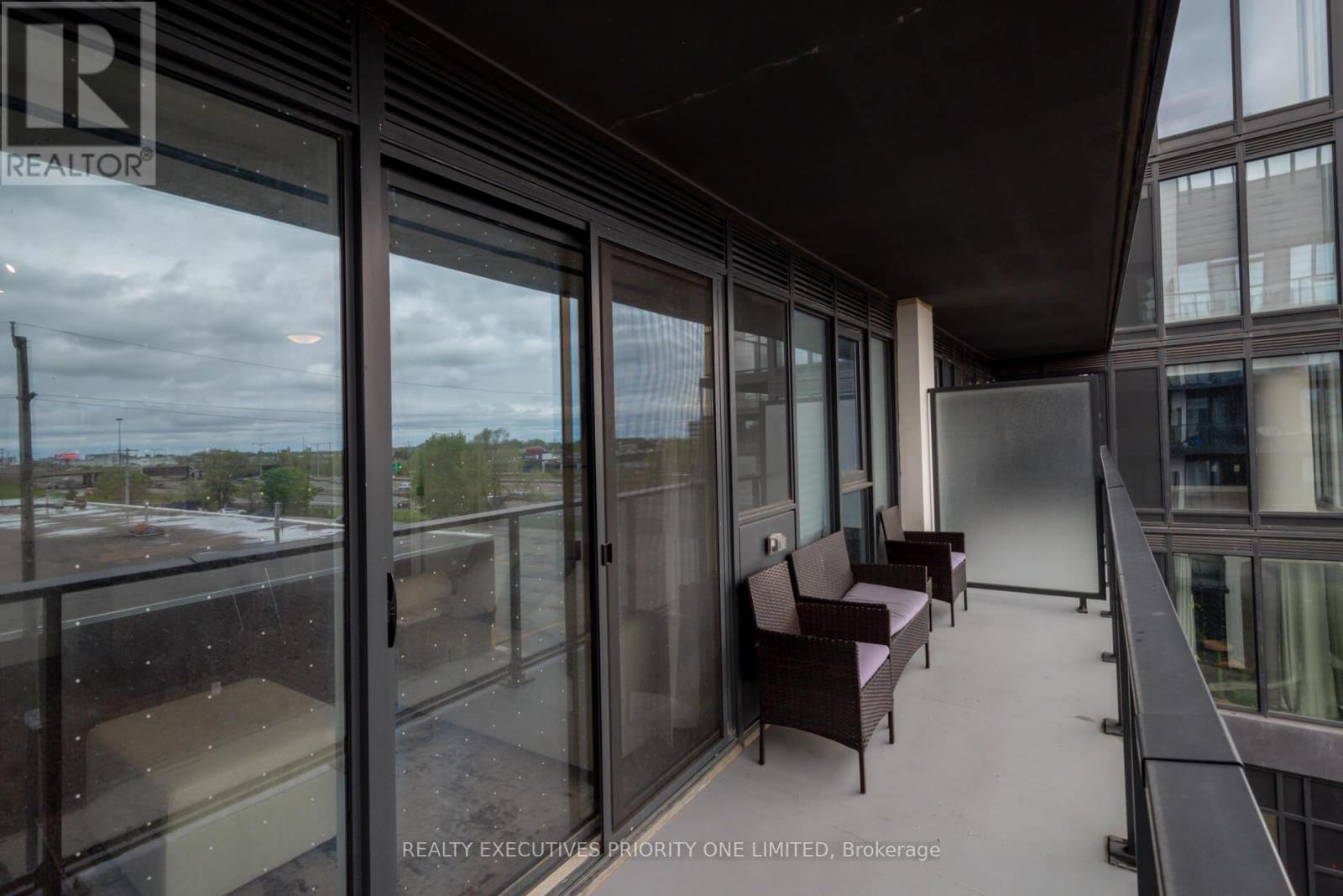 405 - 36 Zorra Street, Toronto, Ontario  M8Z 4Z7 - Photo 17 - W12360874