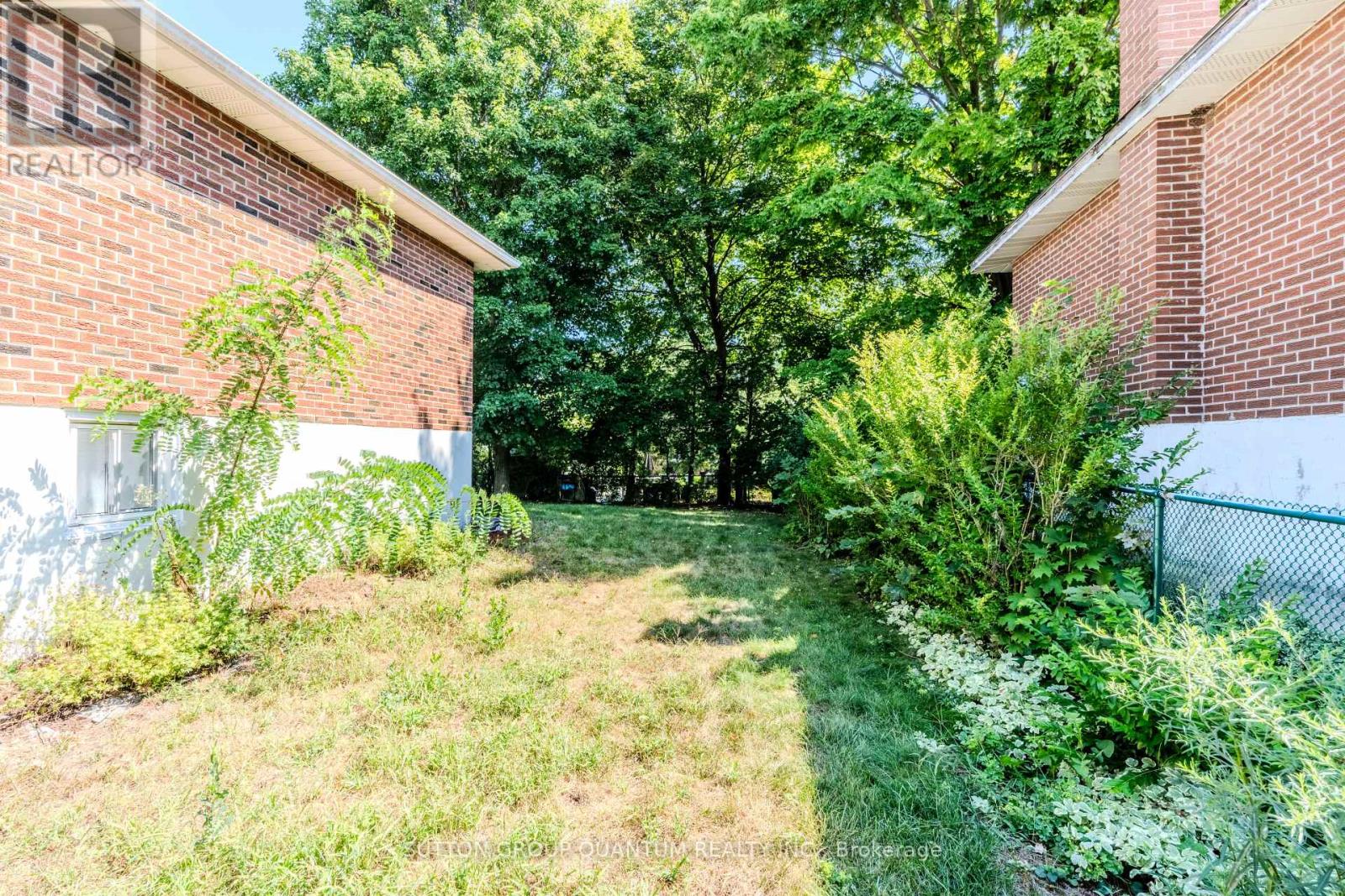 1798 Medallion Court, Mississauga, Ontario  L5J 2L7 - Photo 31 - W12360879