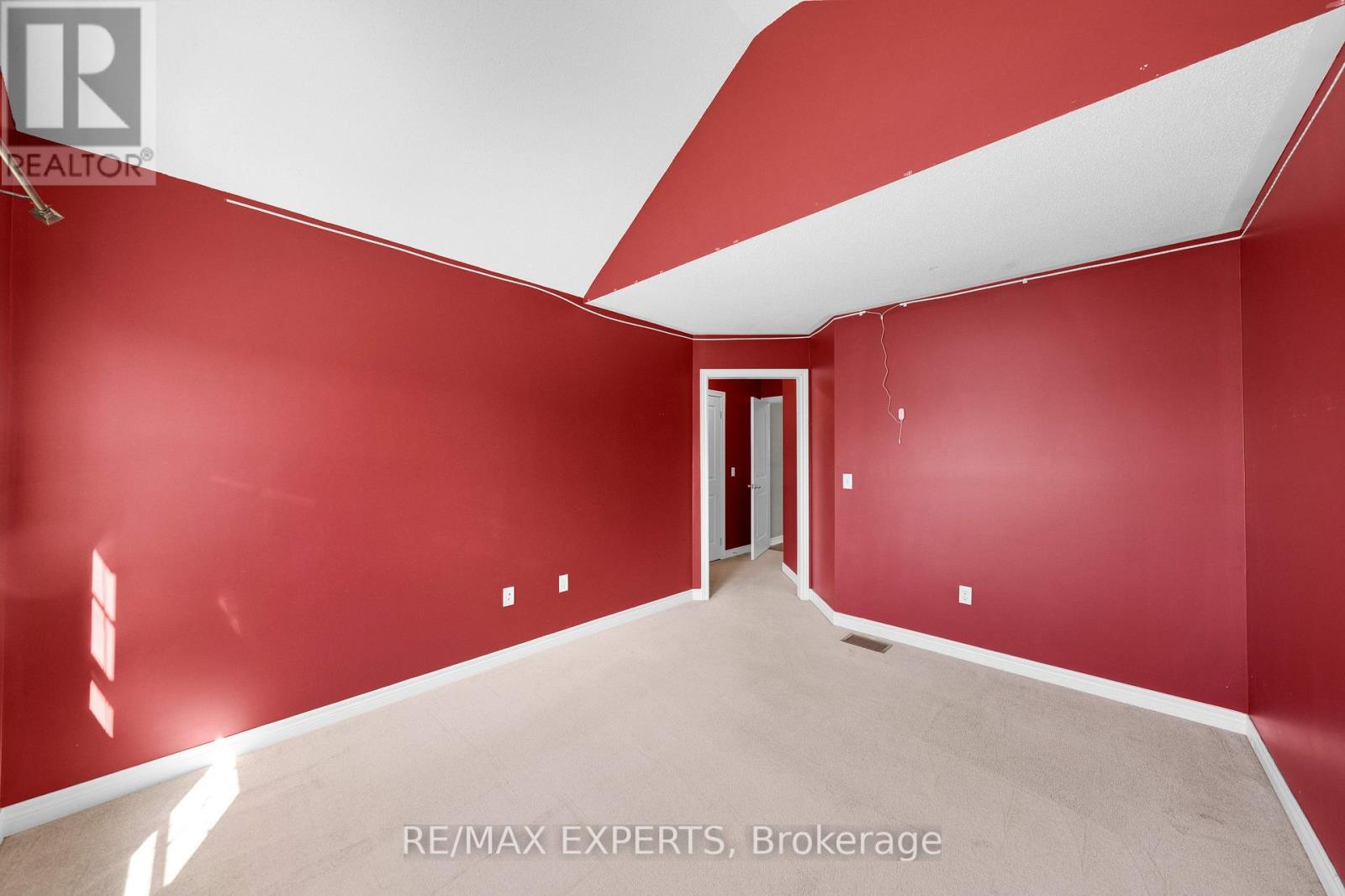 4367 Chemonda Street, Niagara Falls, Ontario  L2G 0E9 - Photo 25 - X12360846