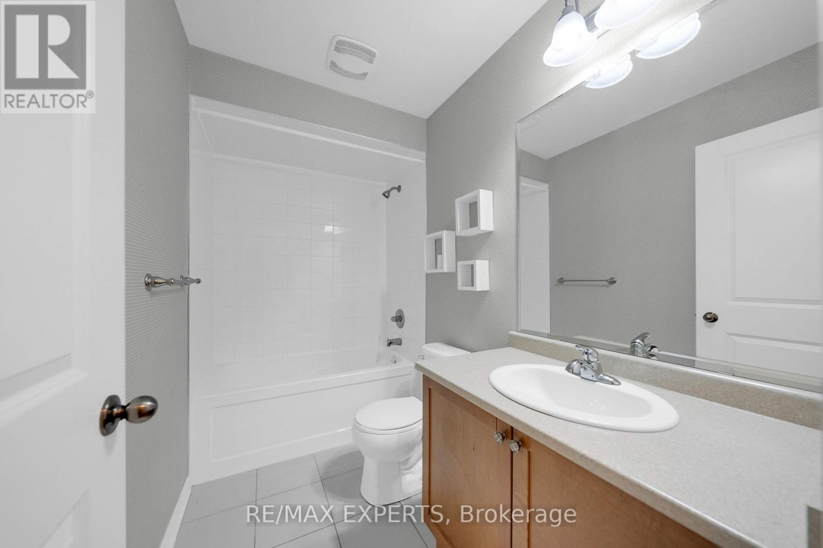 4367 Chemonda Street, Niagara Falls, Ontario  L2G 0E9 - Photo 26 - X12360846