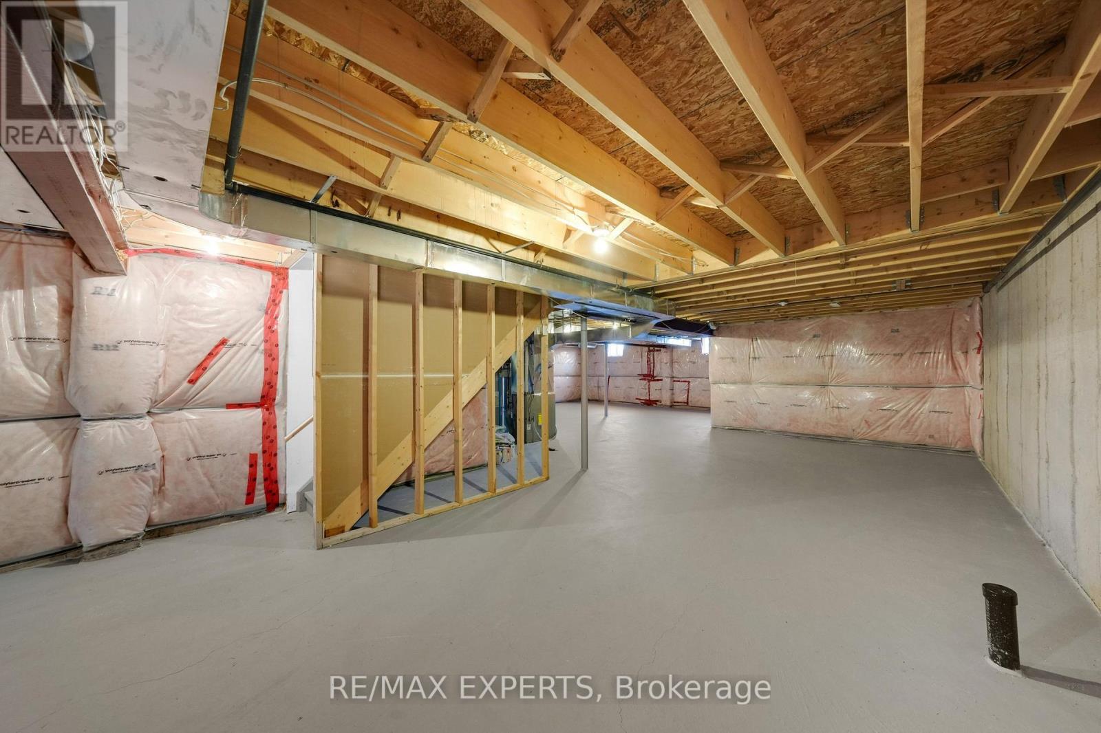 4367 Chemonda Street, Niagara Falls, Ontario  L2G 0E9 - Photo 30 - X12360846