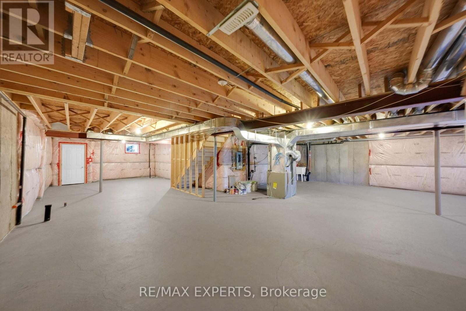 4367 Chemonda Street, Niagara Falls, Ontario  L2G 0E9 - Photo 31 - X12360846