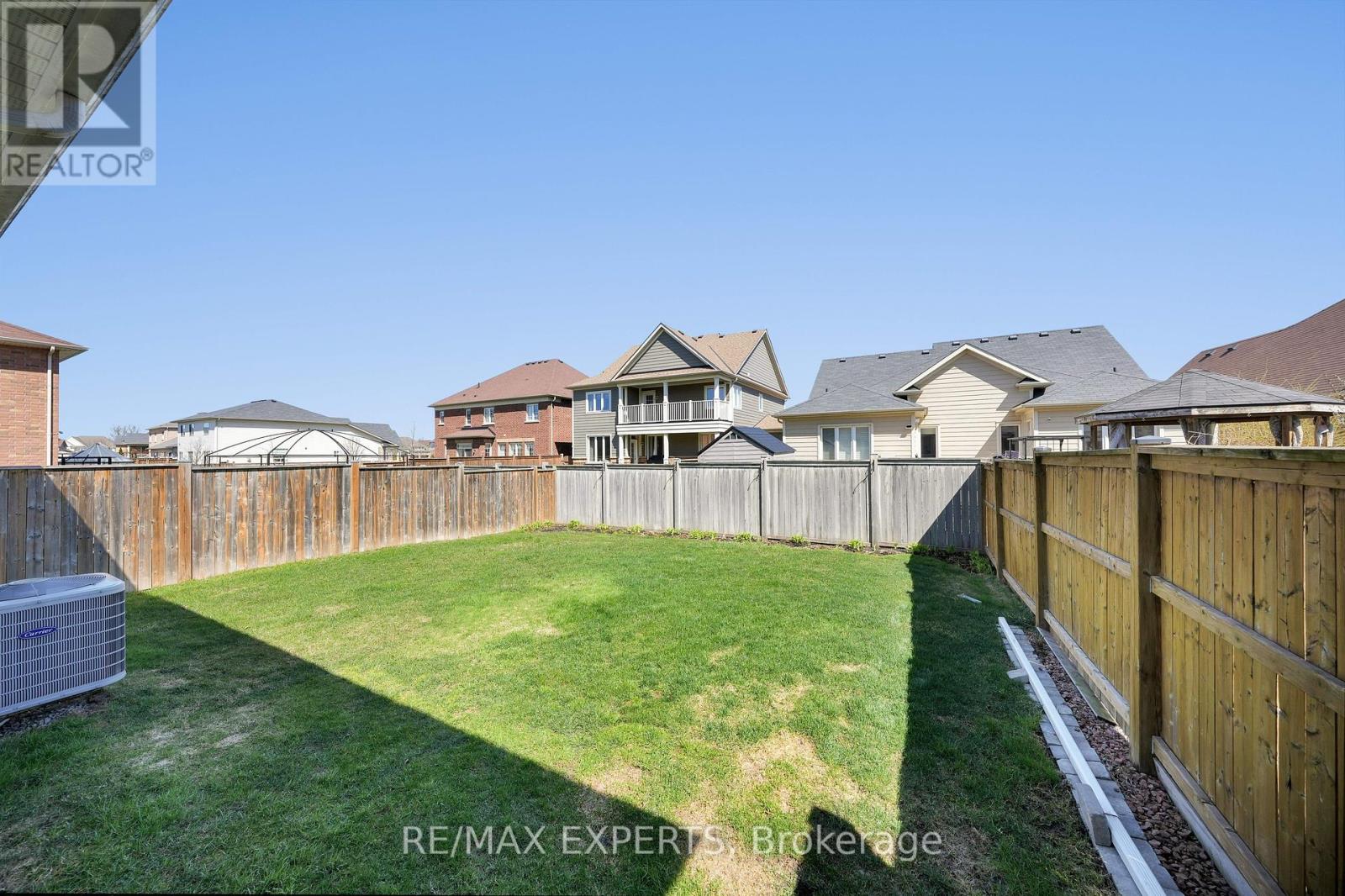 4367 Chemonda Street, Niagara Falls, Ontario  L2G 0E9 - Photo 34 - X12360846