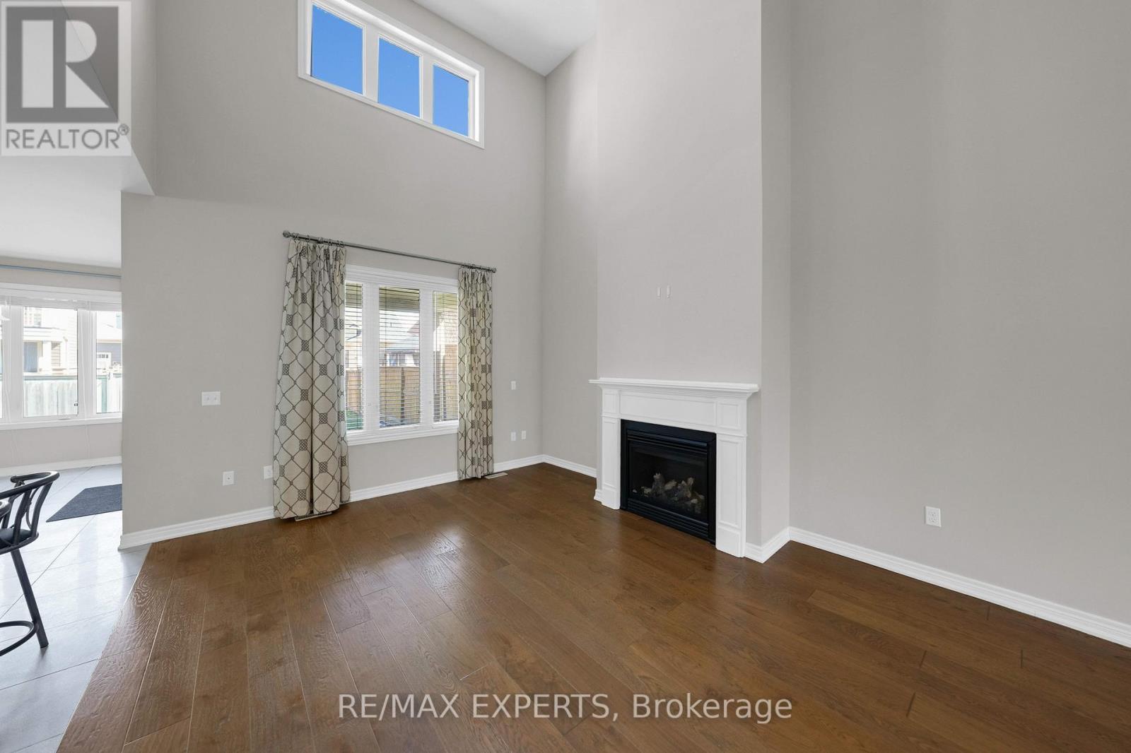 4367 Chemonda Street, Niagara Falls, Ontario  L2G 0E9 - Photo 8 - X12360846