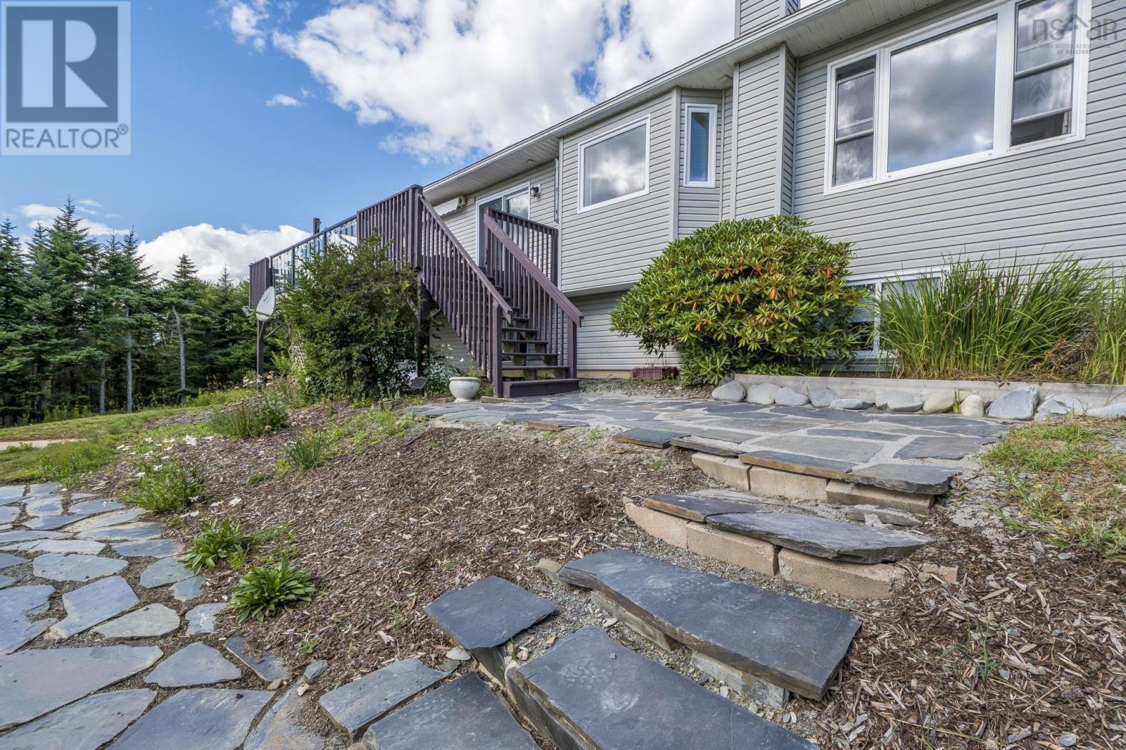 284 Leslie Road, East Lawrencetown, Nova Scotia  B2Z 1T4 - Photo 36 - 202521224