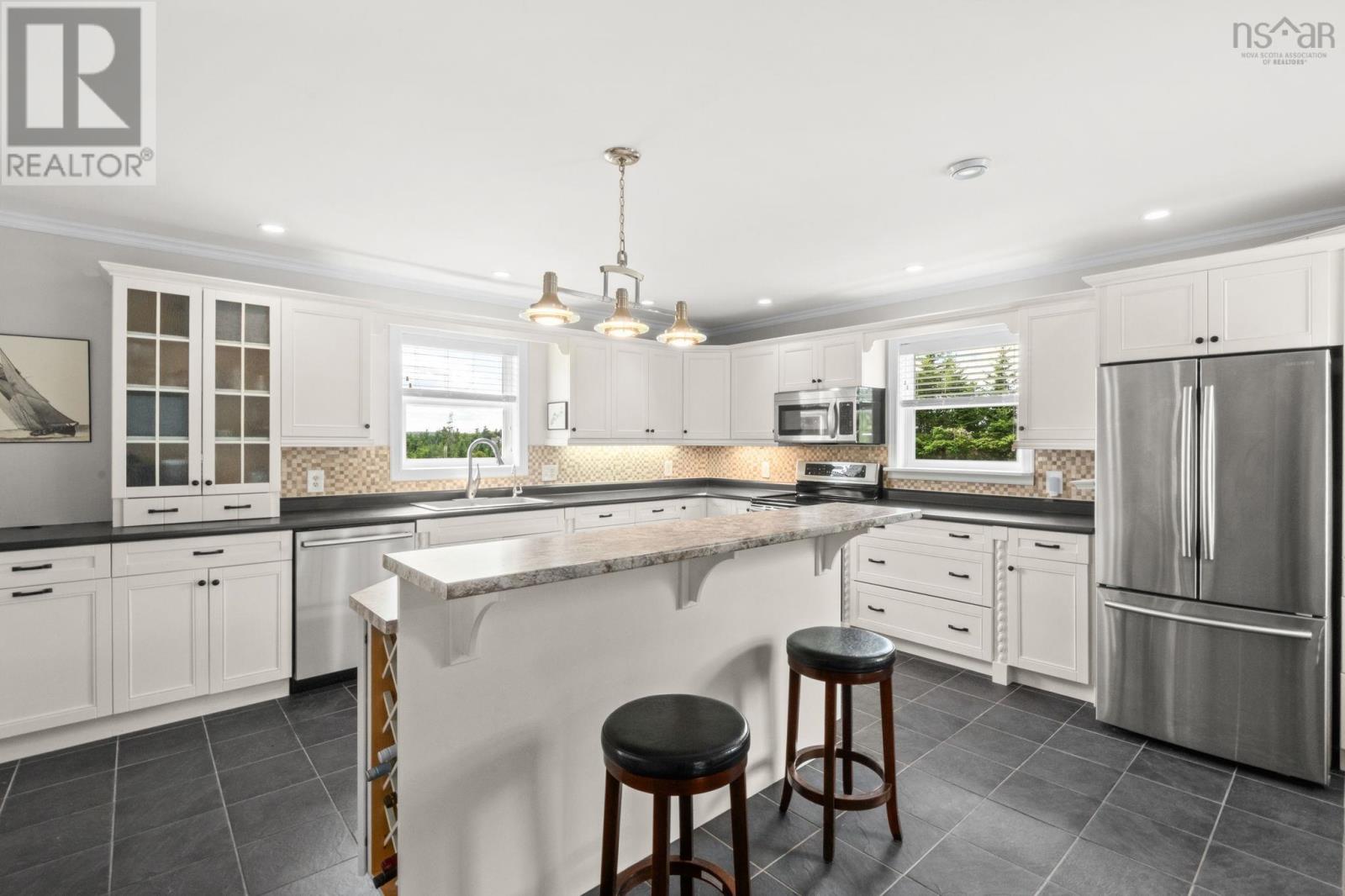 284 Leslie Road, East Lawrencetown, Nova Scotia  B2Z 1T4 - Photo 9 - 202521224