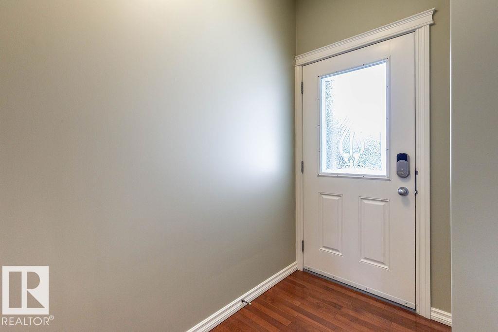11546 11 Av Sw, Edmonton, Alberta  T6W 1W8 - Photo 3 - E4454449