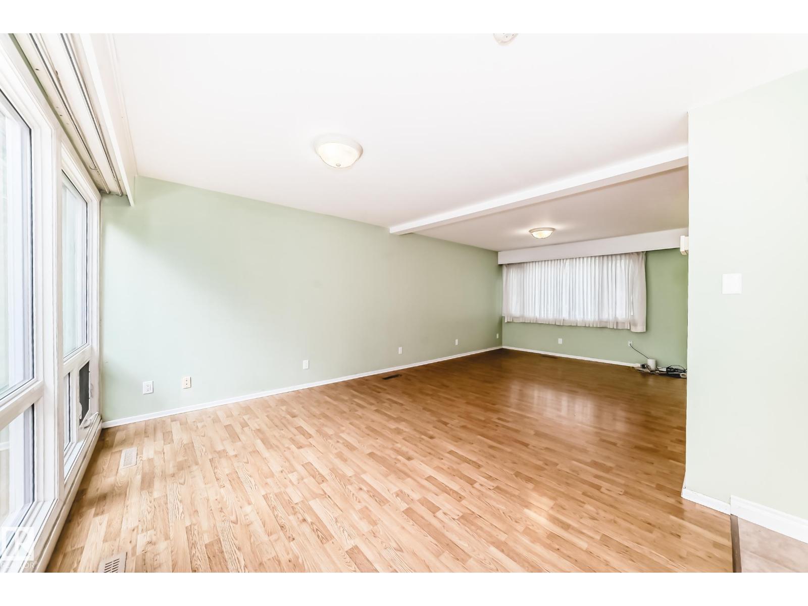 Property at 16 SCARBORO PL image 4